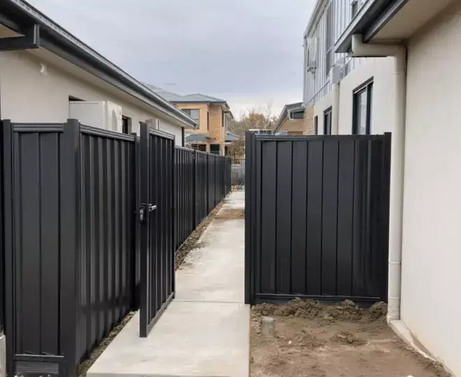 Pedestrian Gate in between of two houses in Caloundra